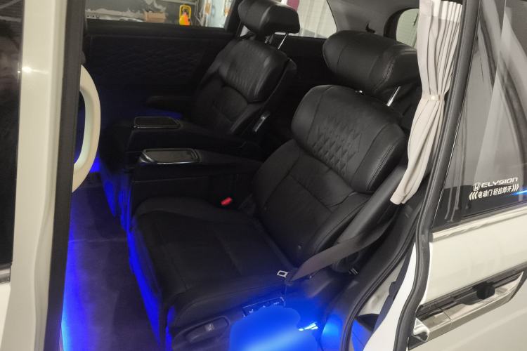 Used Honda Elysion 2022 2.0L eHEV Luxury Edition
