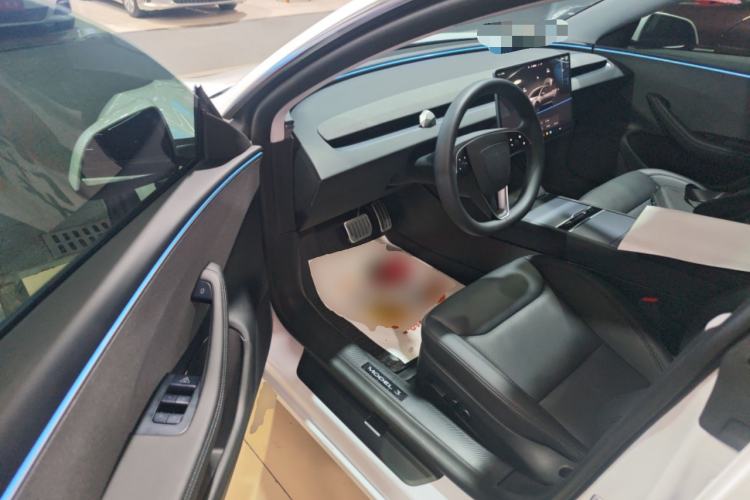 Used Tesla Model 3 2025 Rear-Wheel-Drive Version