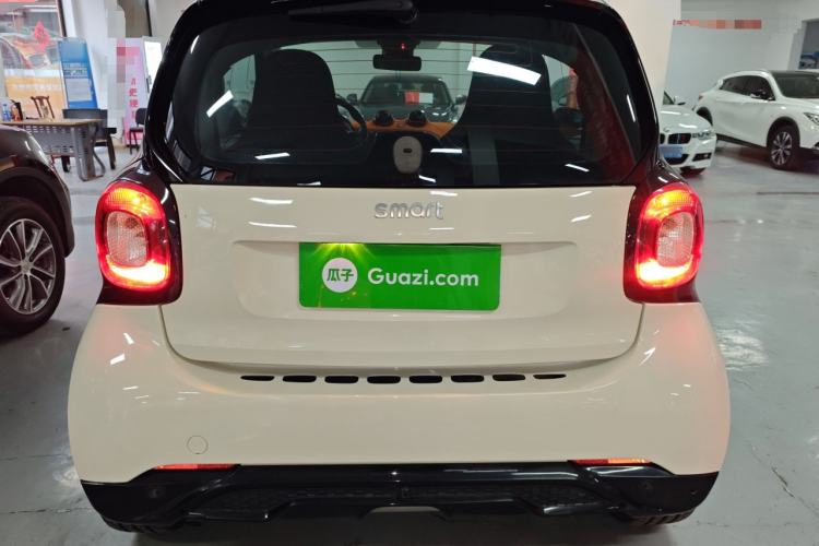 Used smart fortwo 2015 1.0L 52 kW Hardtop Passion Edition
