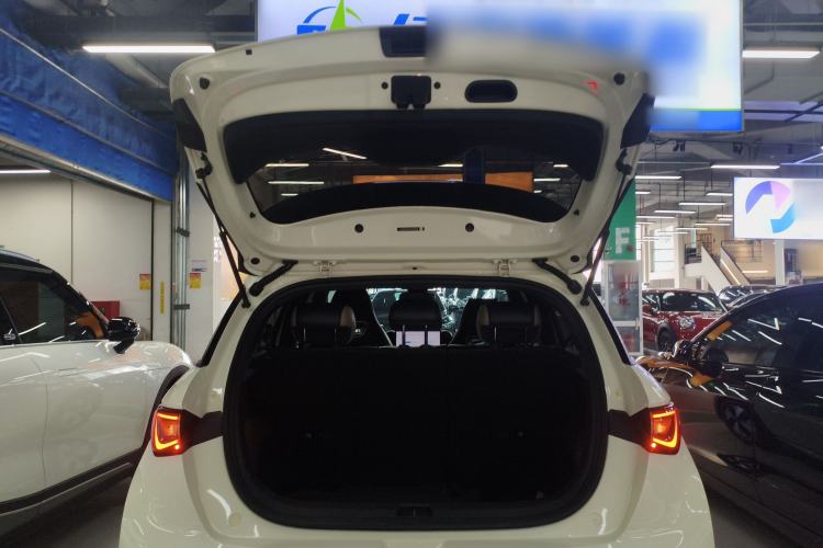 Used BYD Dolphin 2023 420 km Fashion Edition Trunk