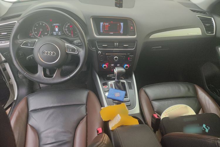 Used Audi Q5 2018 Collector's Edition 40 TFSI Technology Model
