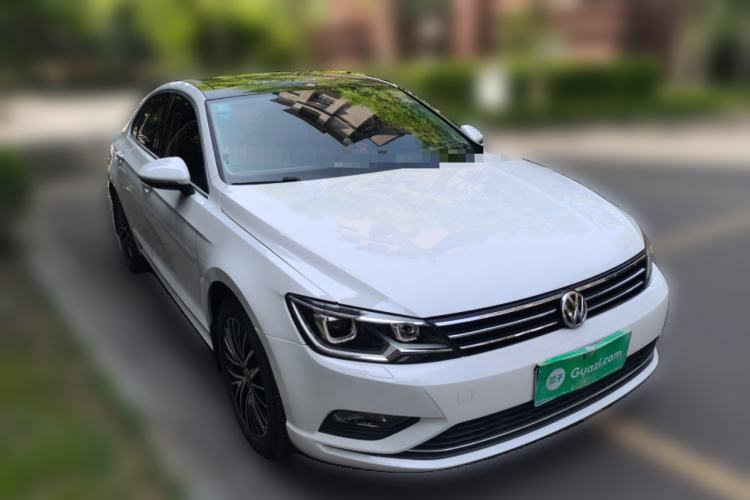 Used Volkswagen Lamando 2017 280TSI DSG Luxury Edition
