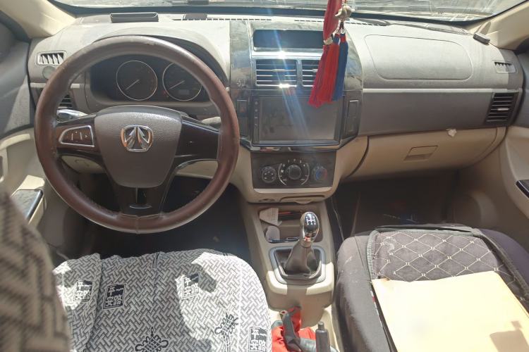 Used BAIC Weiwang M30 2017 1.5L M30S Standard DAM15DL
