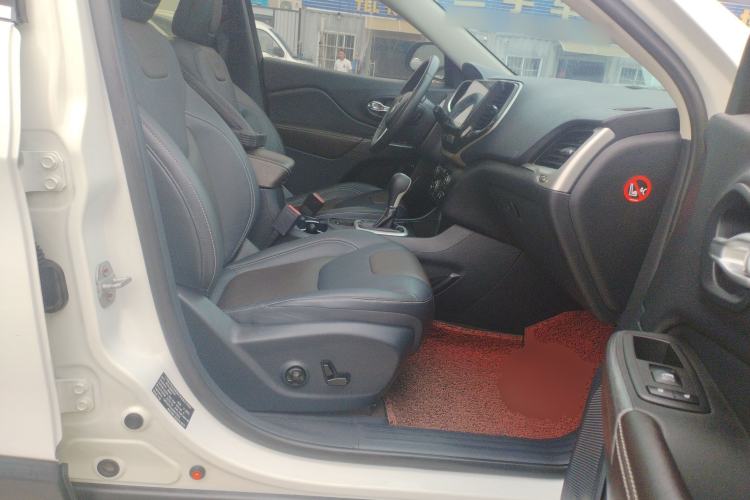 Used Jeep Cherokee 2016 2.4L Leading Edition