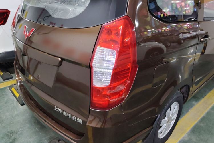 Used Wuling Hongguang 2016 1.5L Restyled S Comfort Version Right Rear Taillight