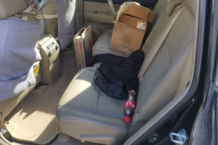 Used Toyota Highlander 2011 2.7L Two-Wheel Drive 7-Seater Luxury Edition
