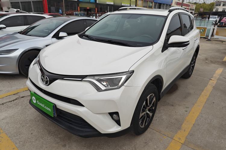 Used Toyota RAV4 2016 2.0L CVT Two-Wheel Drive Fashion Edition China V Standard