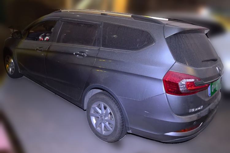 Used Baojun 310W 2017 1.5L Manual Fashion Model China V