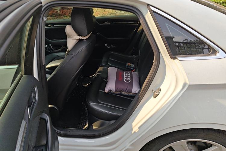 Used Audi A3 2017 Limousine 35 TFSI Style Edition Left Rear Seat