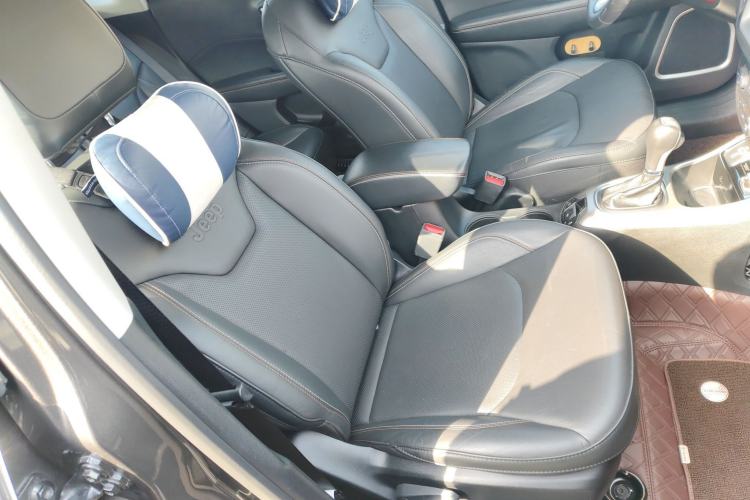 Used Jeep Compass 2017 200T Automatic Family Edition
