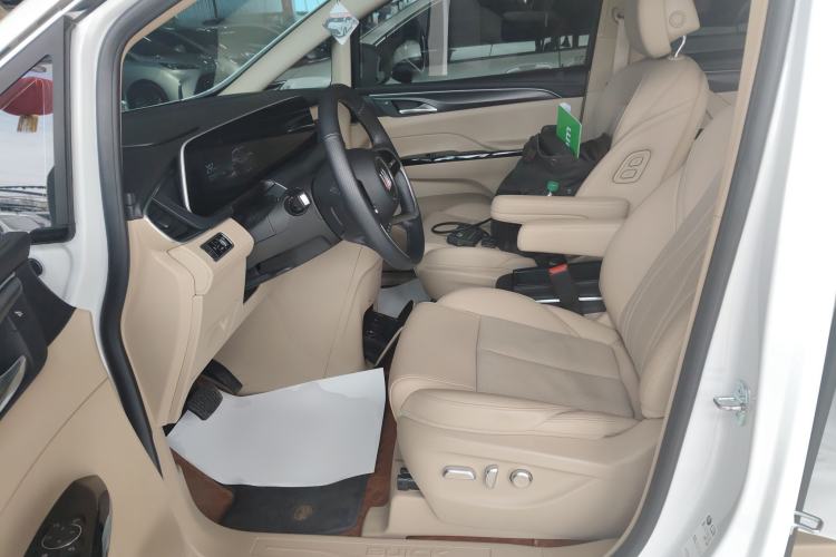 Used Buick GL8 New Energy 2025 Lu Shang Luxury Edition 7-Seater Left Front Seat