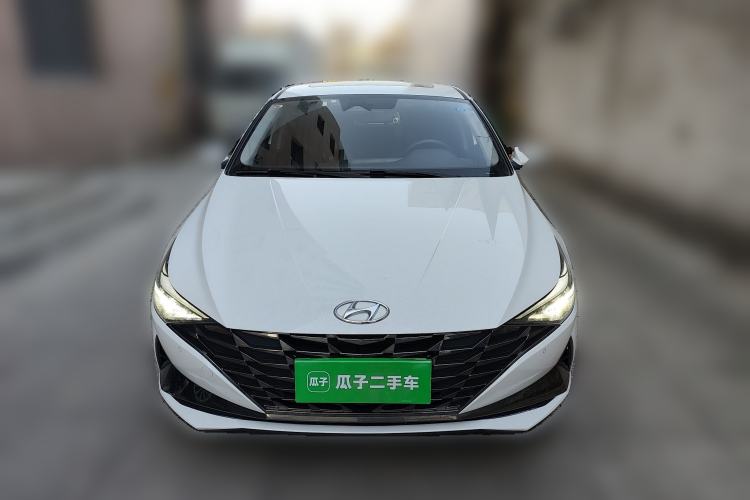 Used Hyundai Elantra 2022 1.5L CVT LUX Prestige Edition
