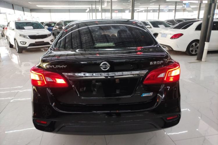 Used Nissan Sylphy 2016 1.6 XL CVT Luxury Edition Rear