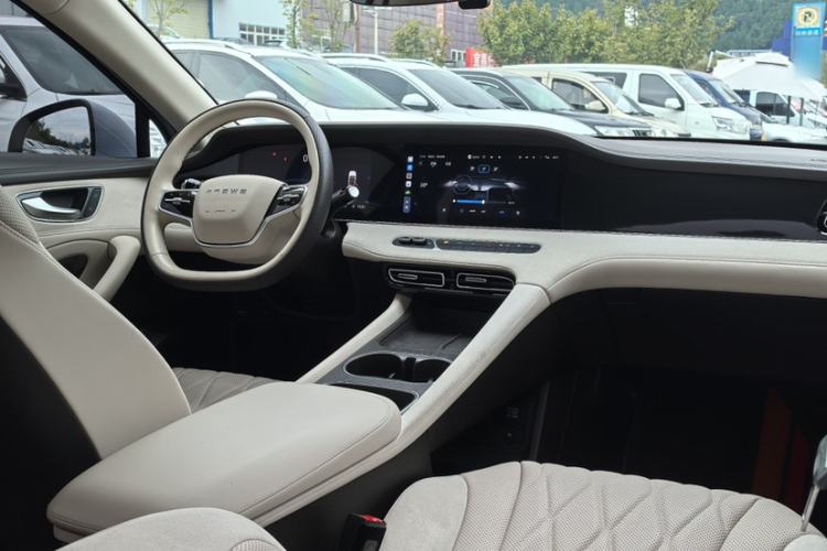 Used Roewe D7 2023 DMH 125km Excellence Edition
