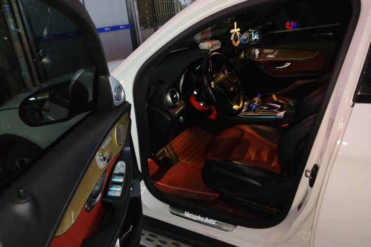 Used Mercedes-Benz GLC Coupe 2019 Facelift GLC 260 4MATIC Coupe SUV Driver Seat