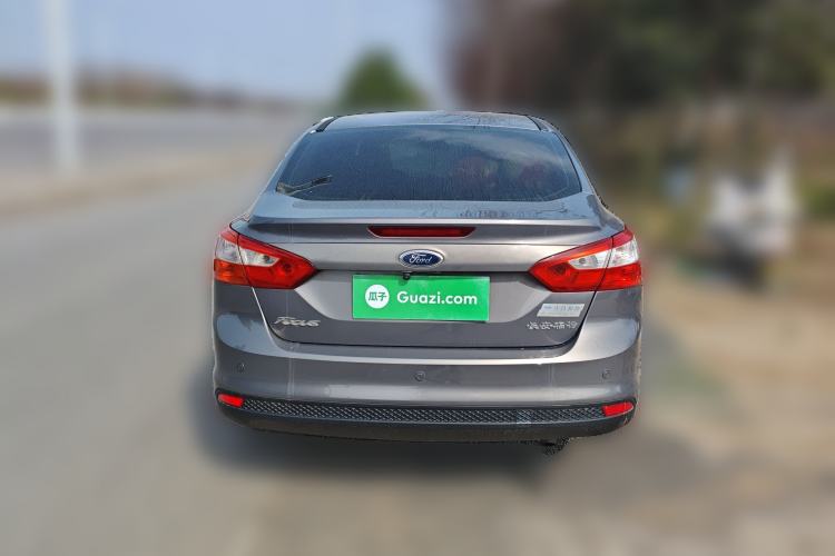 Used Ford Focus 2012 Sedan 1.6L Automatic Fashion Edition
