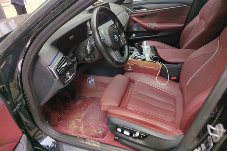 Used BMW 5 Series 2022 Second Facelift 530Li Luxury Version M Sport Package Left Front Seat