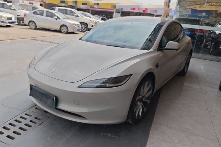 Used Tesla Model 3 2023 Long-Range All-Wheel-Drive Version