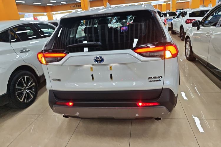 Used Toyota RAV4 2022 Dual-Engine 2.5L E-CVT Two-Wheel Drive Elite Edition
