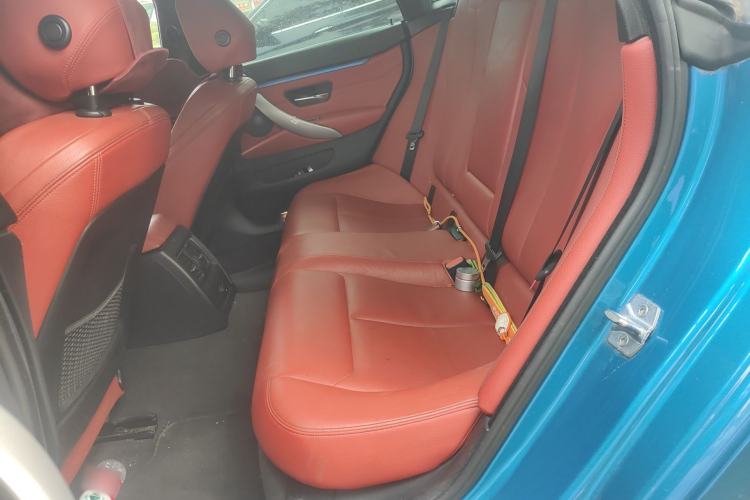 Used BMW 4 Series 2017 425i Gran Coupe Luxury M Sport Package Left Rear Seat