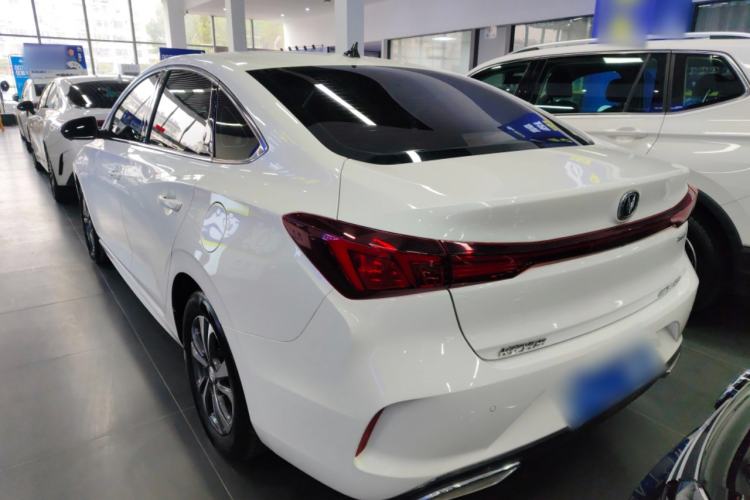 Used CHANGAN Eado 2023 Changan Edition PLUS Blue Whale NE 1.4T GDI DCT Prestige Version
