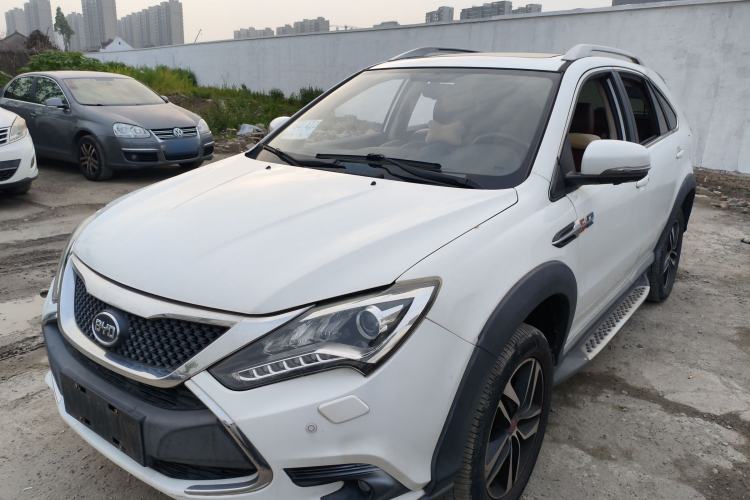 Used BYD Tang New Energy 2015 2.0T Four-Wheel-Drive Flagship Model