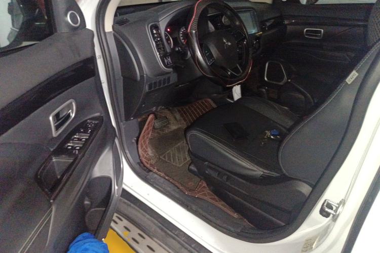 Used Mitsubishi Outlander 2018 2.0L Two-Wheel Drive Glory Edition 5 Seats