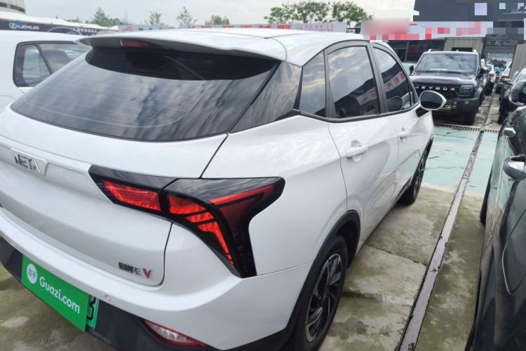 Used NETA V 2021 Long-Range Entertainment Edition Upgrade Model Rear Right 45 Deg