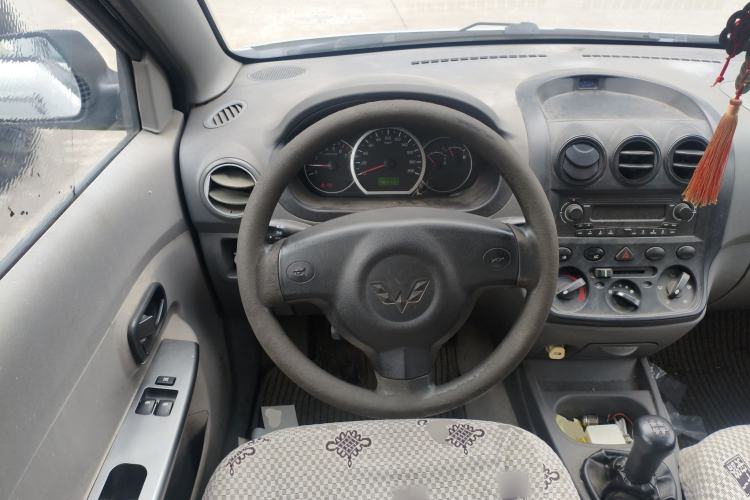 Used Wuling Hongguang 2014 1.5L Base Version Steering Wheel