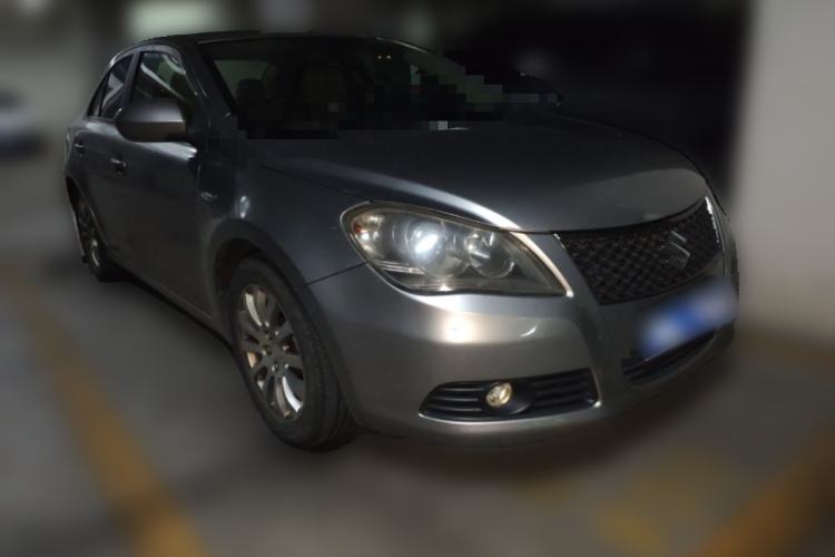 Used Suzuki Kizashi 2011 2.4L Two-Wheel Drive Manual Standard Edition

