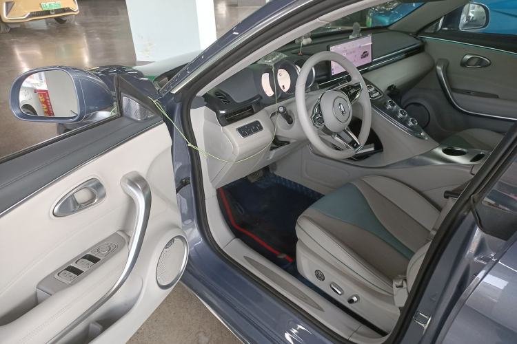 Used ORA Lightning Cat 2022 555 km Luxury Edition