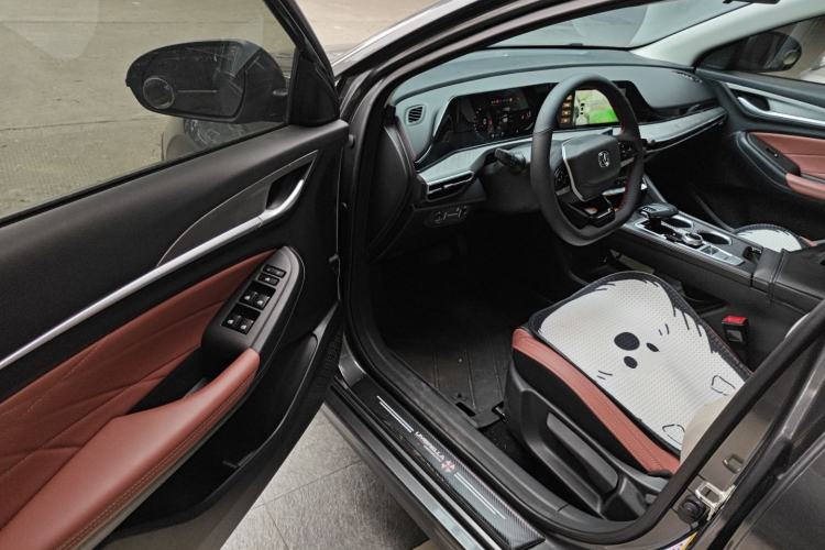 Used Changan Eado 2023 Changan Edition PLUS Blue Whale NE 1.4T GDI DCT Prestige Version
