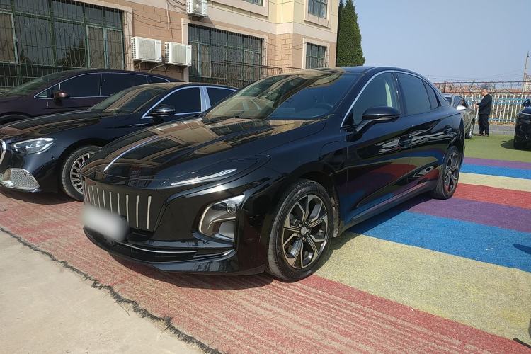 Used Hongqi E-QM5 2021 Online Booking Charging T3 Edition 4 Seats