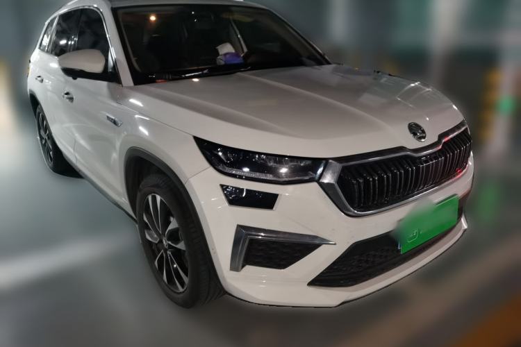 Used Skoda Kodiaq 2022 TSI330 7-Seater Two-Wheel-Drive Luxury Edition Front Right 45 Deg