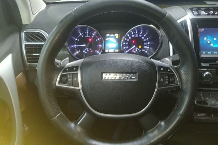 Used Haval H9 2016 2.0T Four-Wheel Drive Luxury Version 5 Seats
