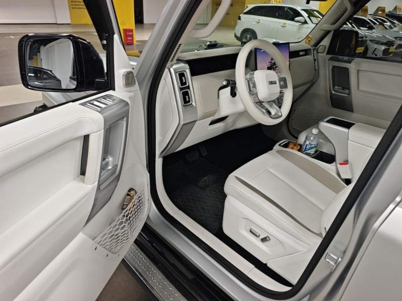 Used iCAR V23 2026 Model 550 Two-Wheel Drive Cyber Edition — 15