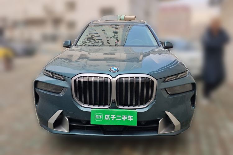 Used BMW X7 2023 xDrive40i Luxury Package with Leading Features