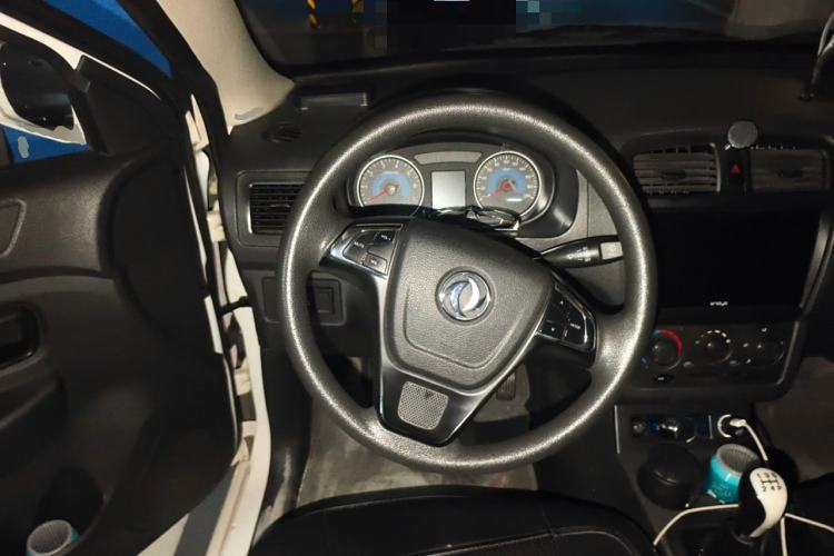 Used Dongfeng Fengon 330 2019 1.5L Manual Utility Grade I China VI
