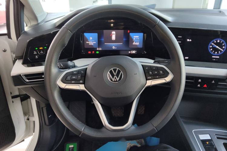 Used Volkswagen Golf 2023 Facelift 280TSI DSG Pro
