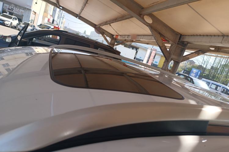 Used Haval H2 2014 1.5T Manual Two-Wheel Drive Elite Edition Roof