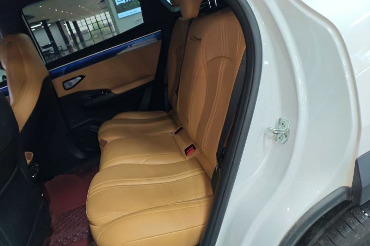 Used Geely Galaxy L7 2023 1.5T 115 km Starship Left Rear Seat