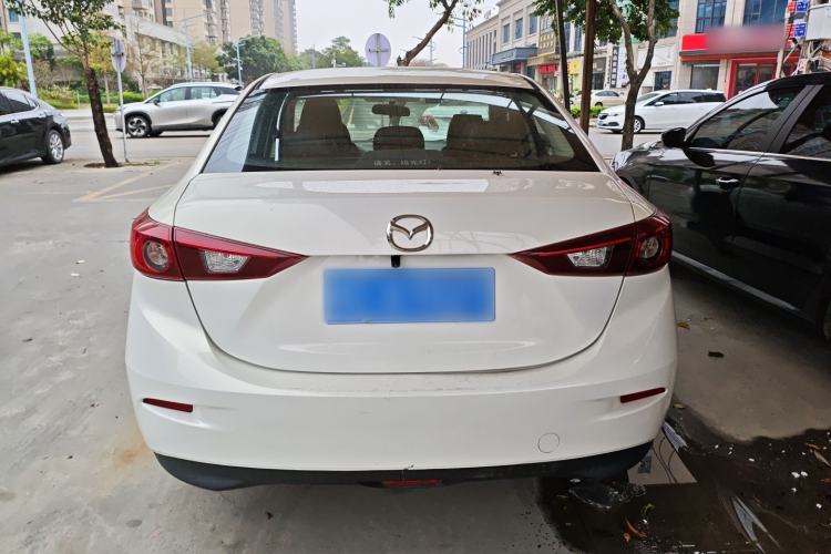 Used Mazda Mazda 3 Axela 2016 Sedan 1.5L Automatic Comfort Model
