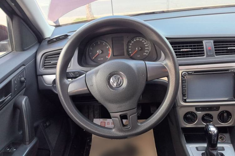 Used Volkswagen Lavida 2013 Revised Classic 1.6L Automatic Fashion Edition