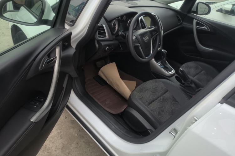 Used Buick GT 2014 XT 1.6L Automatic Fashion Edition
