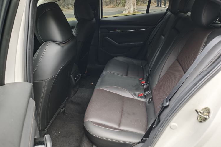 Used Mazda 3 Axela 2023 2.0L Automatic ZhiZhen Edition
