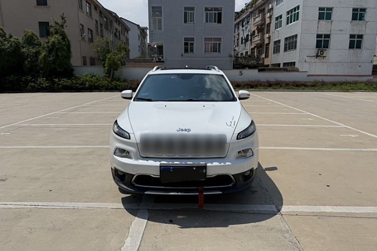 Used Jeep Cherokee 2017 2.0L Superior Edition