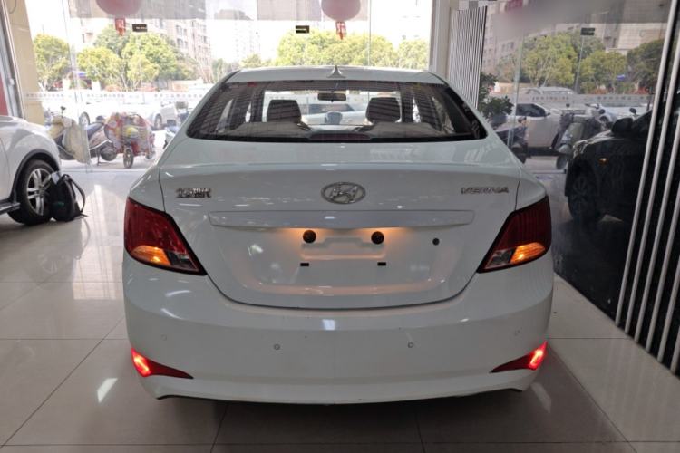 Used Hyundai Verna (older generation) 2014 1.4L Manual Smart GLS Trim Rear