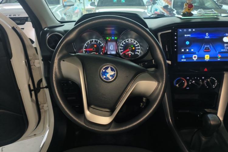 Used Venucia T70 2016 1.6L Manual Ruixing Edition
