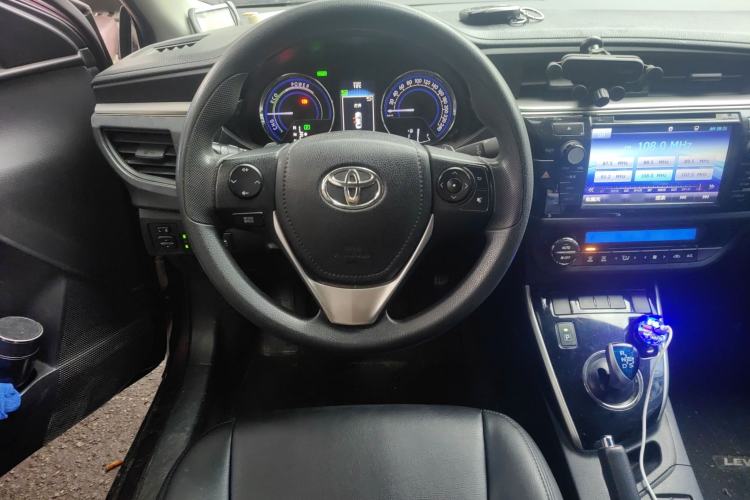 Used Toyota Levin 2016 Dual-Engine 1.8H GS E-CVT Elite Model with Sunroof