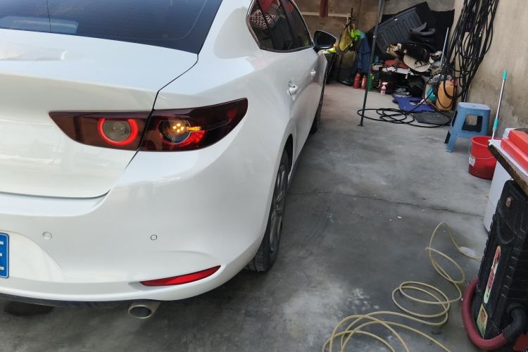 Used Mazda 3 Axela 2023 2.0L Automatic Zhiqing Edition Right Rear Taillight